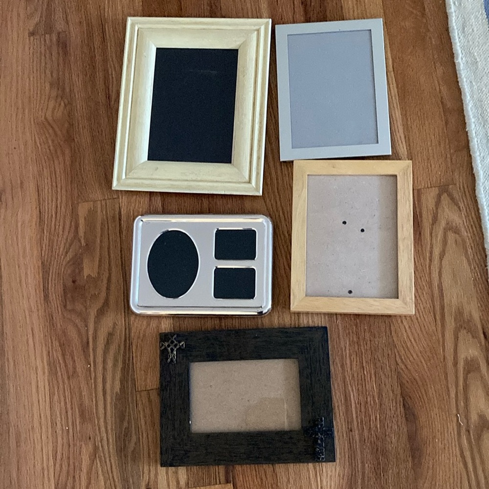 Bundle 5 picture frames wooden, silver tone like new